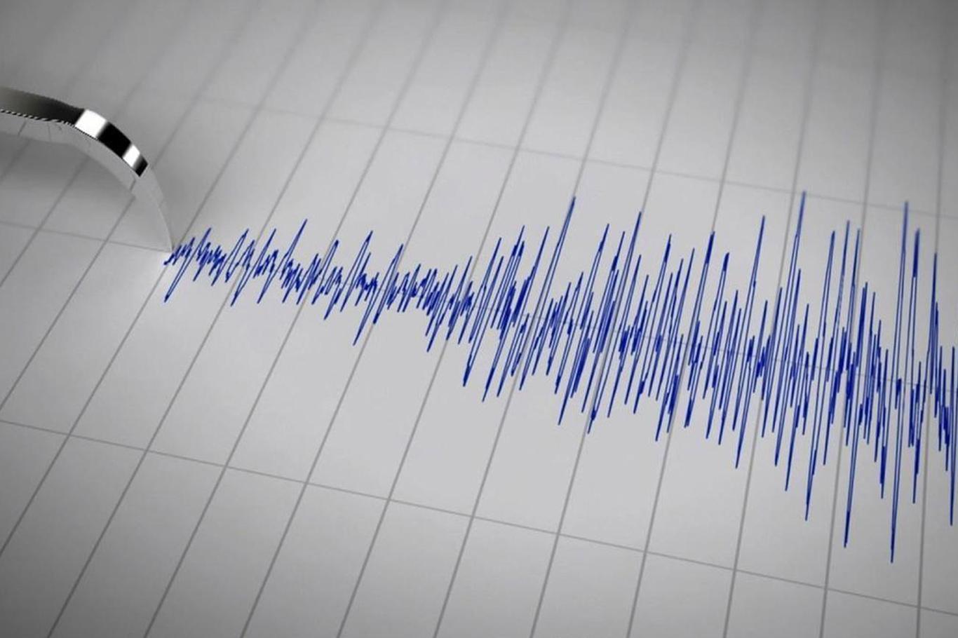 İran'da deprem: Onlarca yaralı